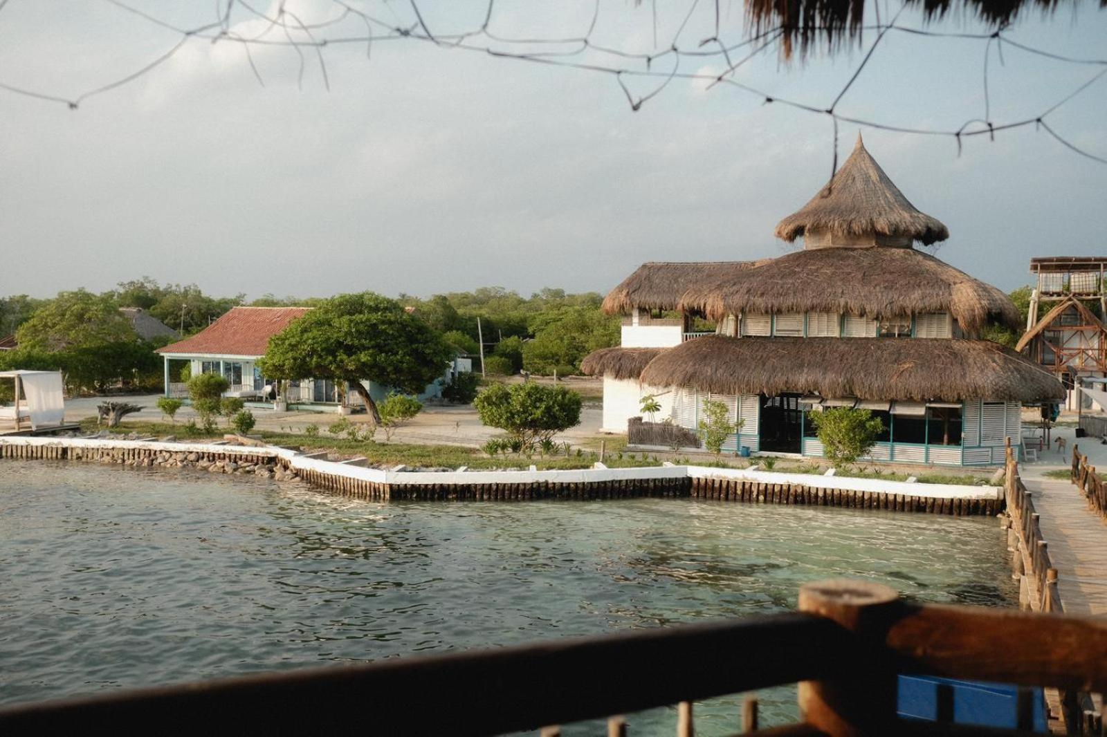 El Embrujo Tintipan Hotel Tintipan Island Exterior photo